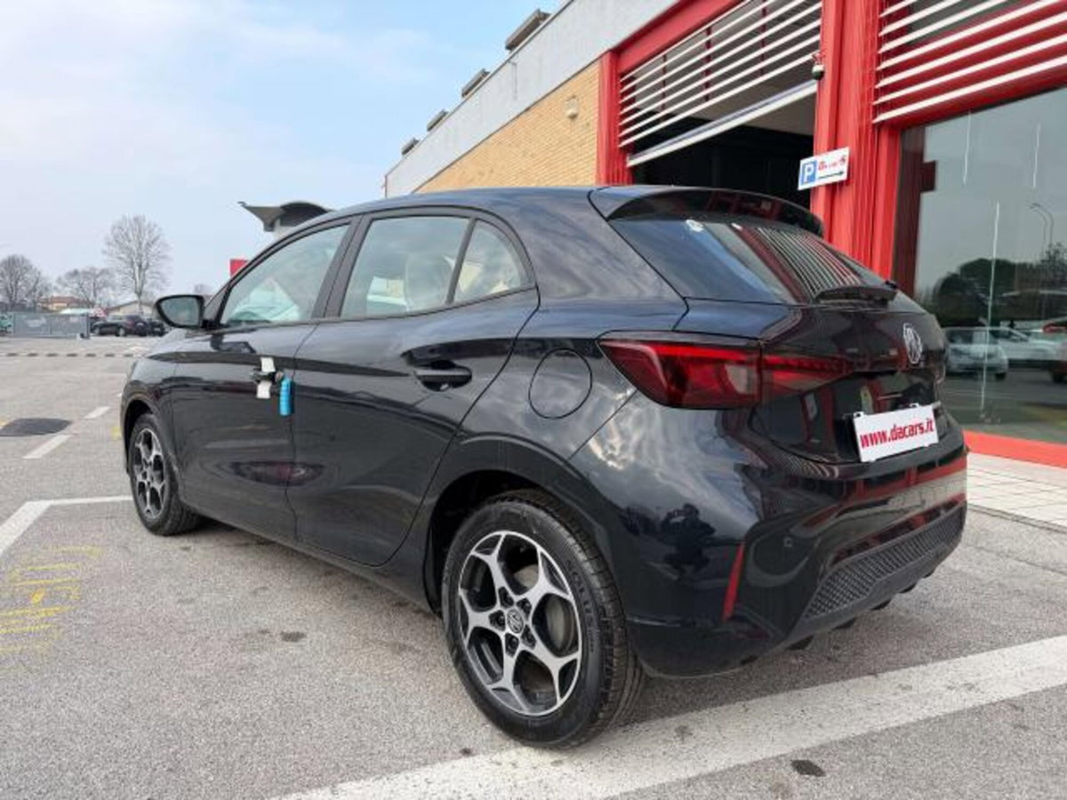Mg MG3 1.5 Standard (5)