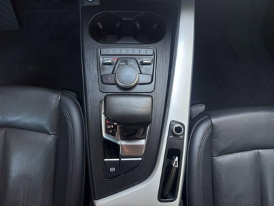 Audi A4 Avant 2.0 TDI 150 CV ultra S tronic Sport (17)