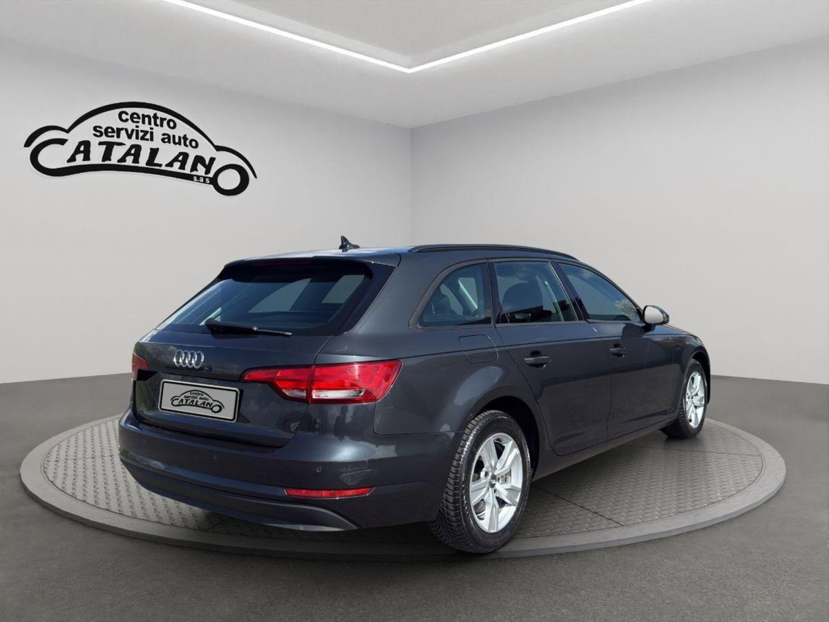 Audi A4 Avant 2.0 TDI 150 CV ultra S tronic Sport (5)