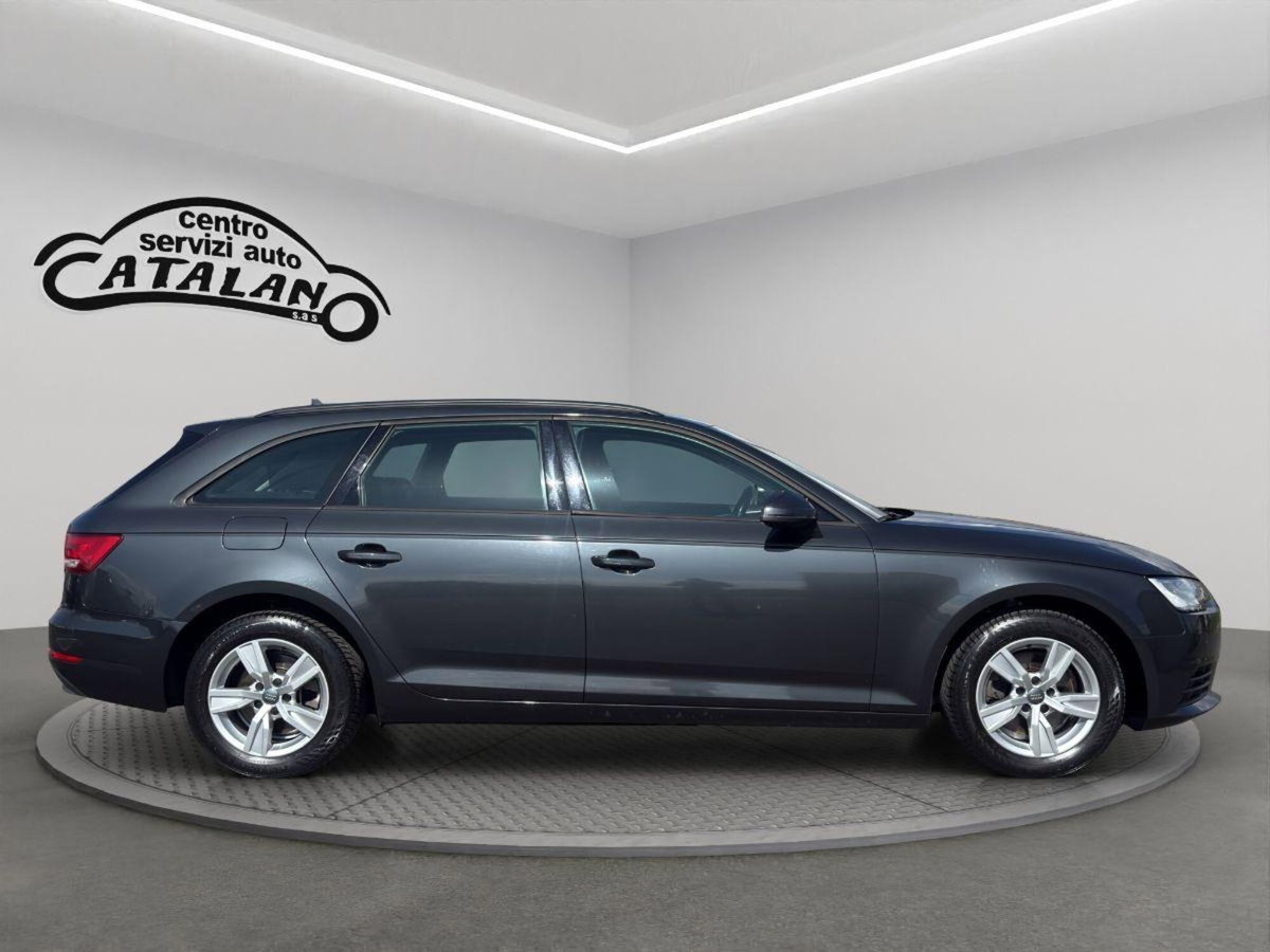 Audi A4 Avant 2.0 TDI 150 CV ultra S tronic Sport (6)