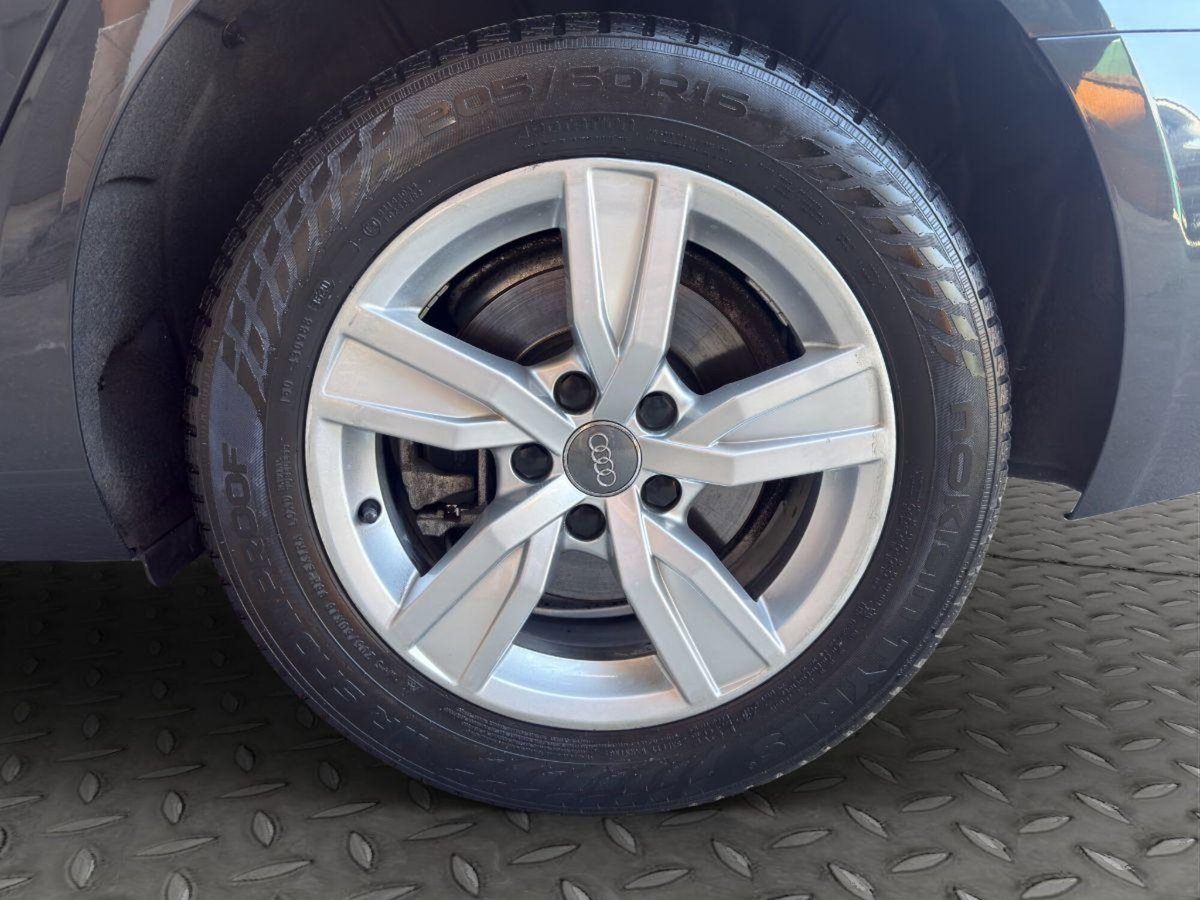 Audi A4 Avant 2.0 TDI 150 CV ultra S tronic Sport (9)