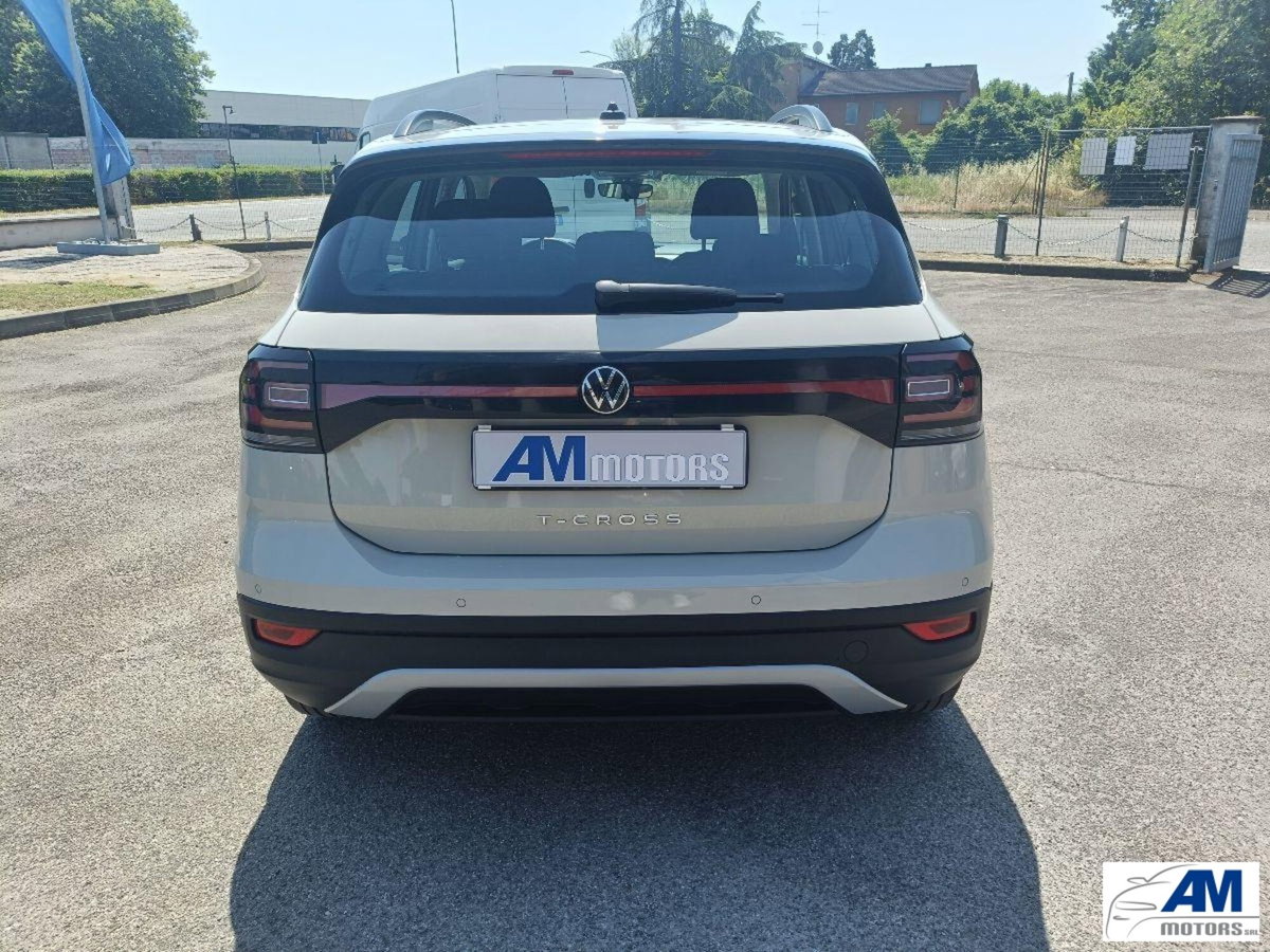 Volkswagen T-Cross 1.0 tsi Life 115cv dsg (6)