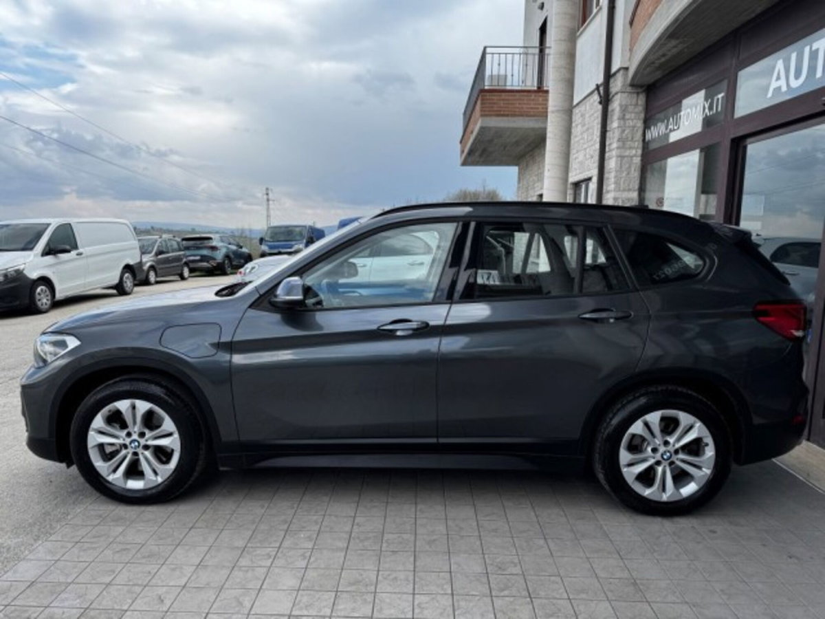 BMW X1 xDrive25e Business Advantage (11)