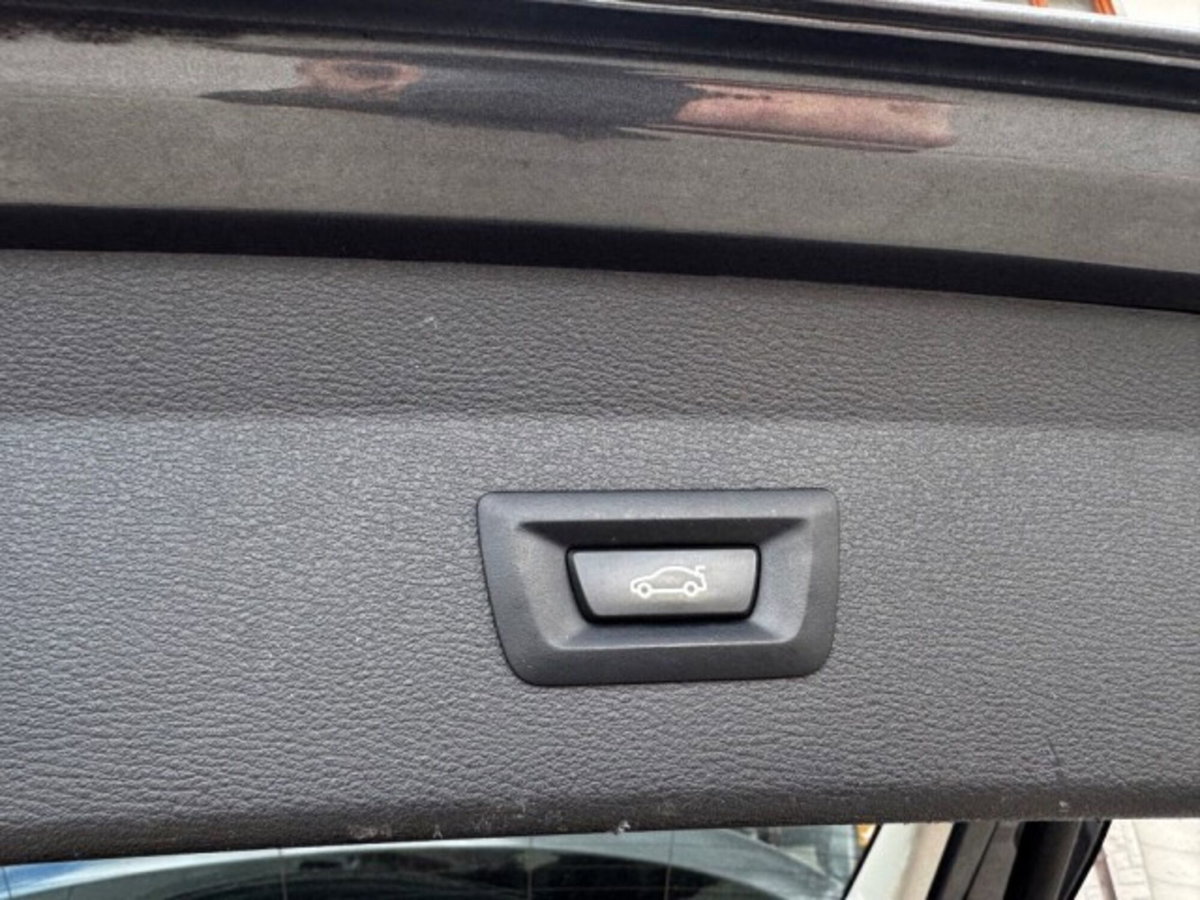 BMW X1 xDrive25e Business Advantage (15)