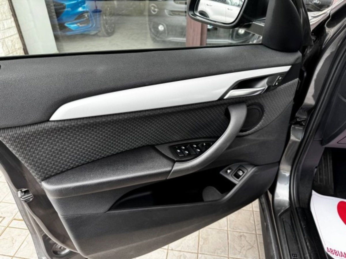BMW X1 xDrive25e Business Advantage (18)