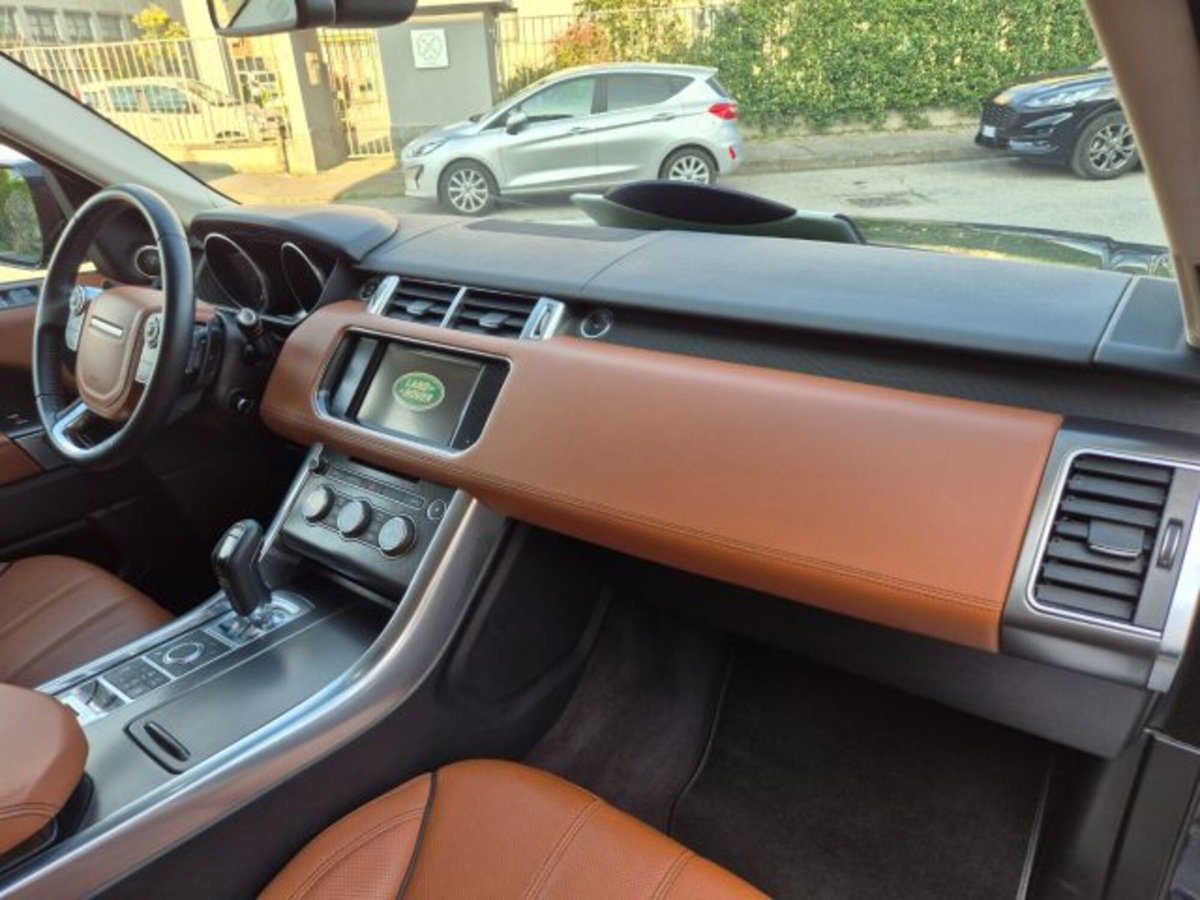 Land Rover Range Rover Sport 3.0 SDV6 HSE Dynamic (15)
