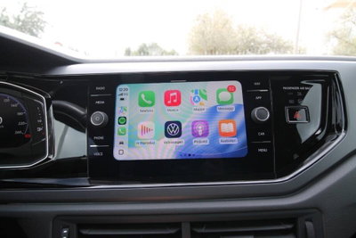 Volkswagen Taigo 1.0 TSI 110 CV DSG R-Line (10)