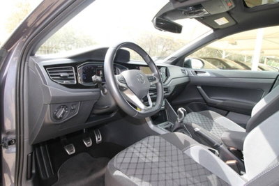 Volkswagen Taigo 1.0 TSI 110 CV DSG R-Line (13)