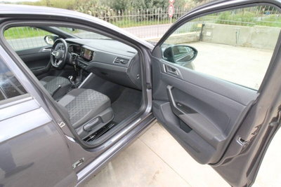 Volkswagen Taigo 1.0 TSI 110 CV DSG R-Line (19)