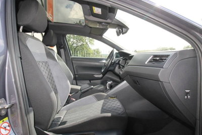 Volkswagen Taigo 1.0 TSI 110 CV DSG R-Line (19)