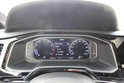 Volkswagen Taigo 1.0 TSI 110 CV DSG R-Line (9)