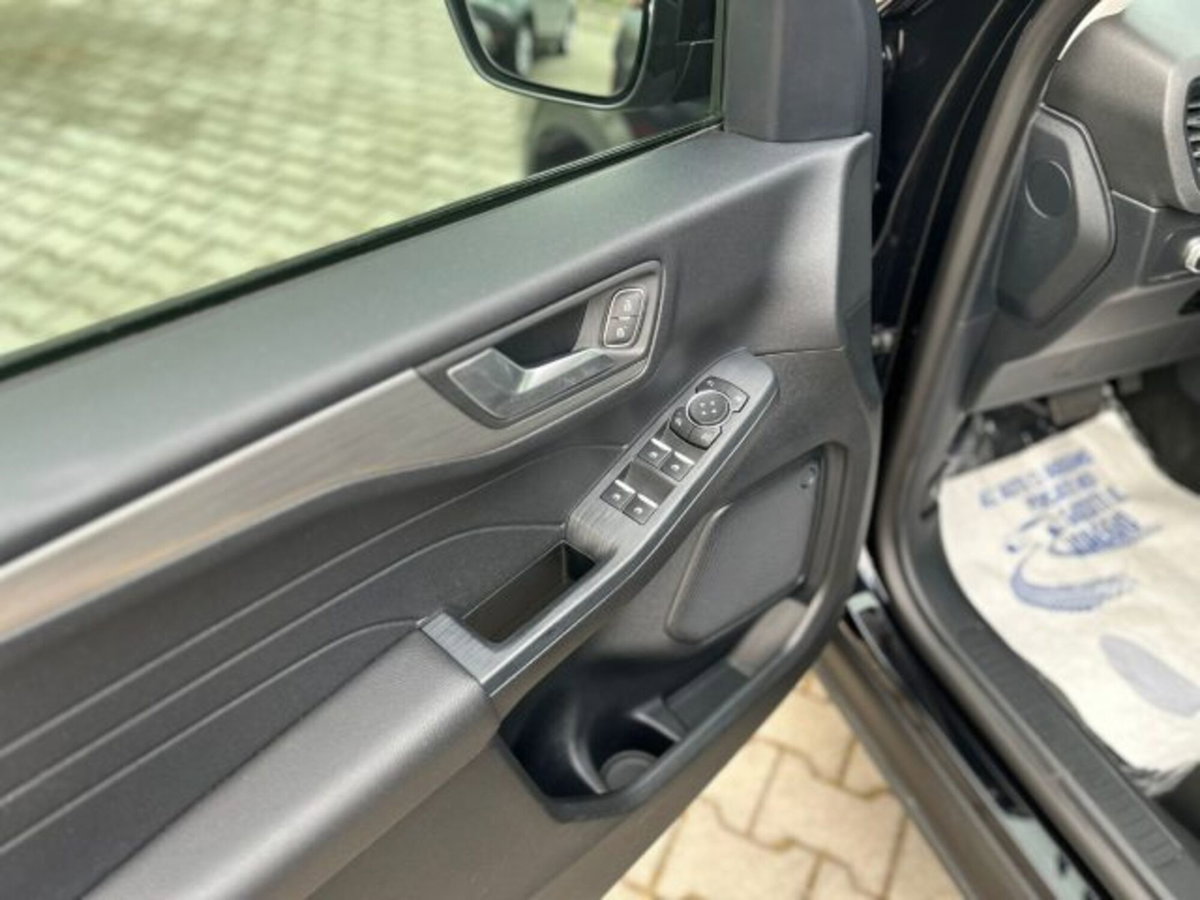 Ford Kuga 1.5 EcoBlue 120 CV aut. 2WD Titanium X (7)