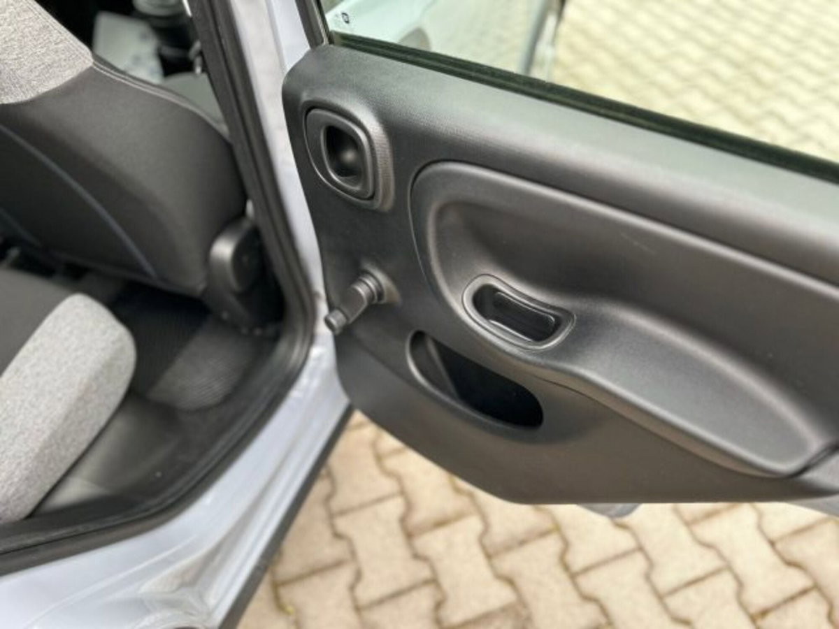 Fiat Panda 1.0 firefly hybrid s&s 70cv 5p.ti (17)