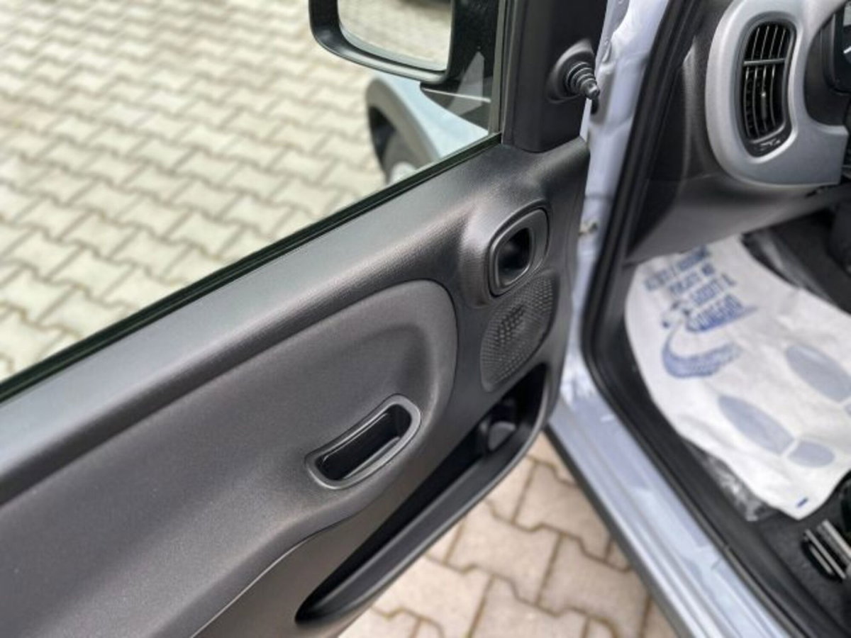 Fiat Panda 1.0 firefly hybrid s&s 70cv 5p.ti (7)