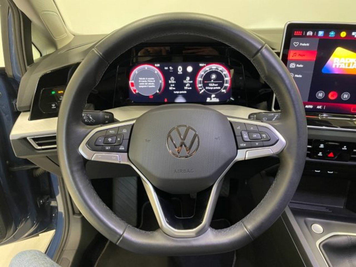 Volkswagen Golf 2.0 tdi Life 115cv (15)