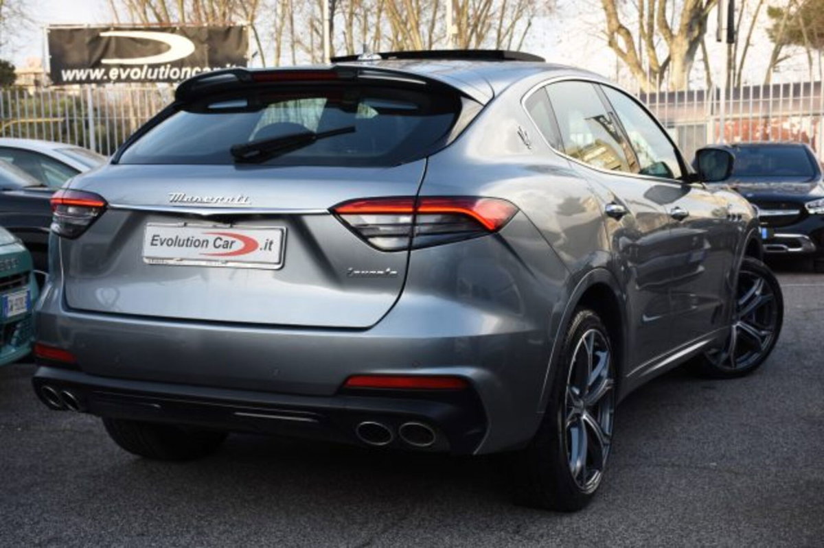 Maserati Levante Levante MHEV 330 CV AWD GT (3)