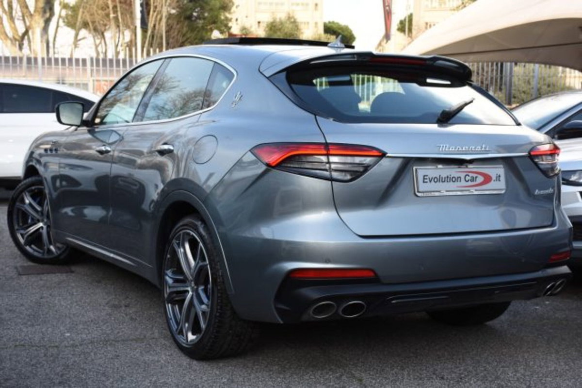 Maserati Levante Levante MHEV 330 CV AWD GT (4)