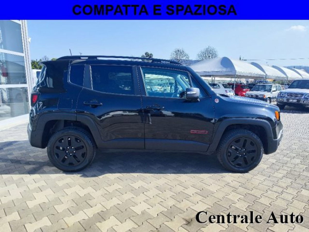 Jeep Renegade 2.0 Mjt 170CV 4WD Active Drive Low Trailhawk (17)