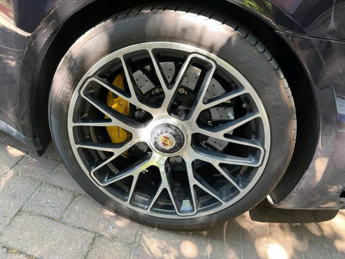 Porsche 911 Coupé 3.8 Turbo S (7)