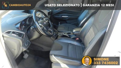 Ford Kuga 2.0 TDCI 180 CV S&S 4WD Powershift Titanium X (11)