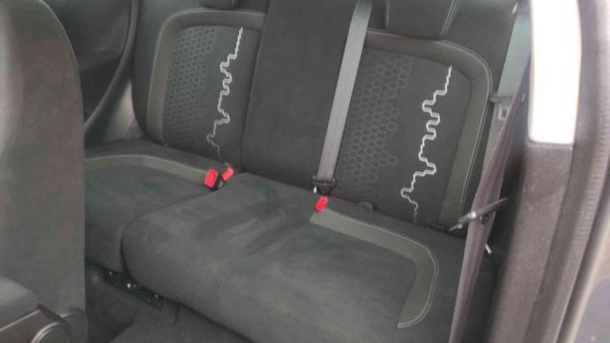 Fiat Punto 1.4 S&S 8V 3 porte Lounge (10)