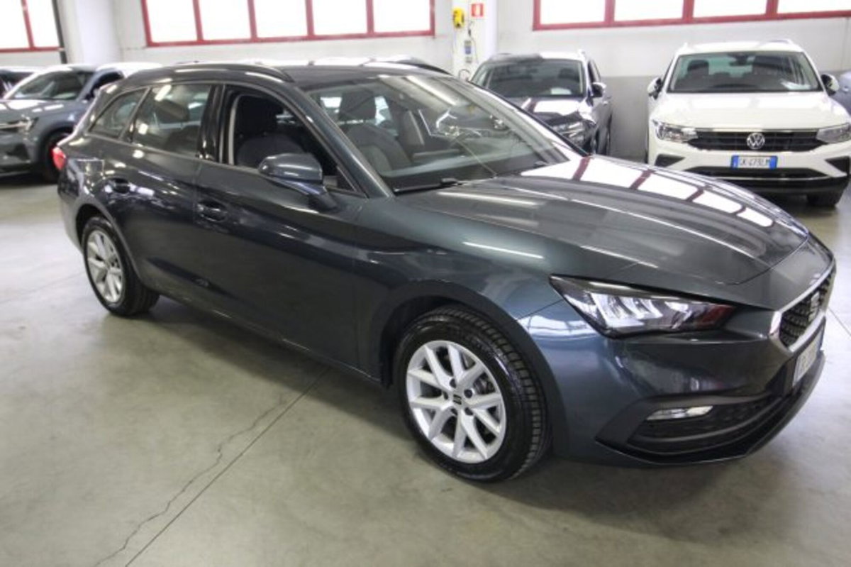 SEAT Leon ST Sportstourer 2.0 tdi Style 116cv (3)