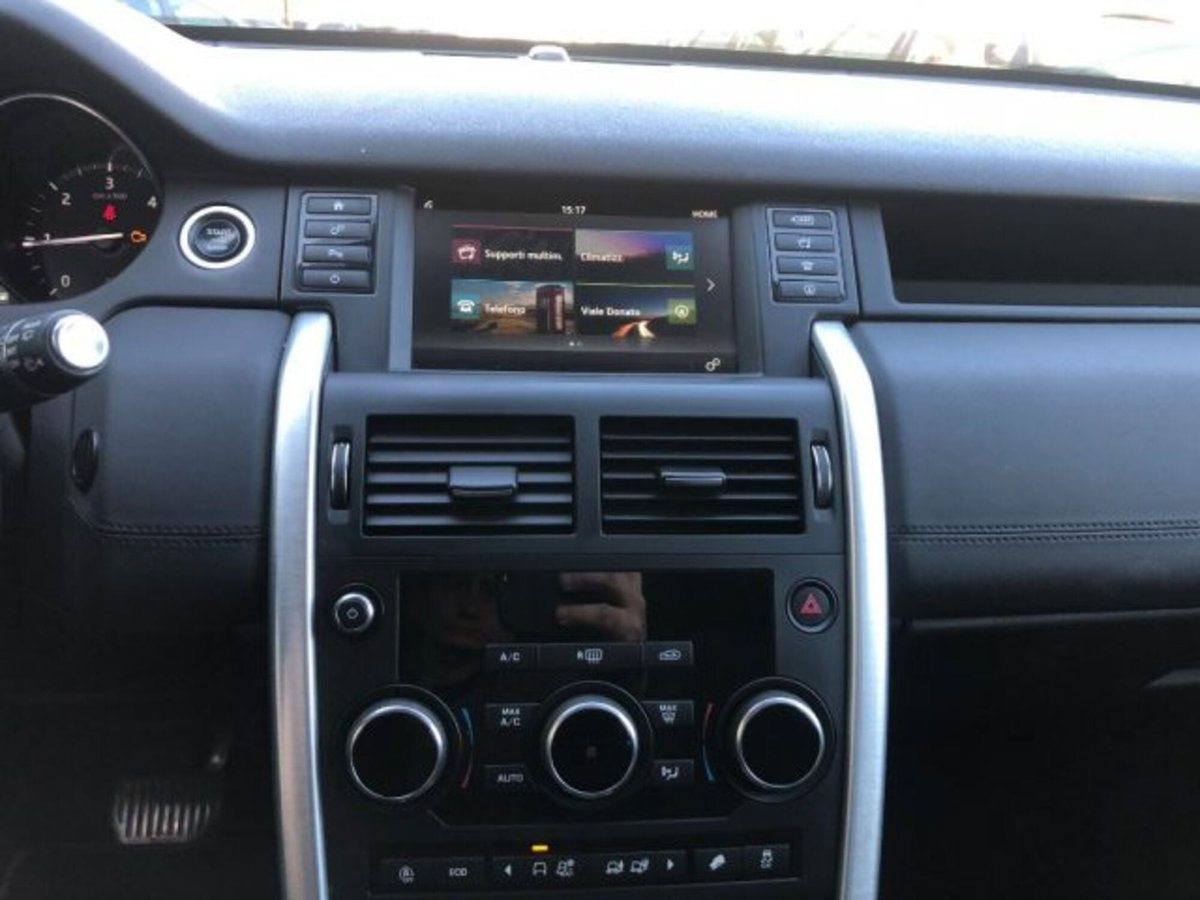 Land Rover Discovery Sport 2.0 eD4 150 CV 2WD SE (12)