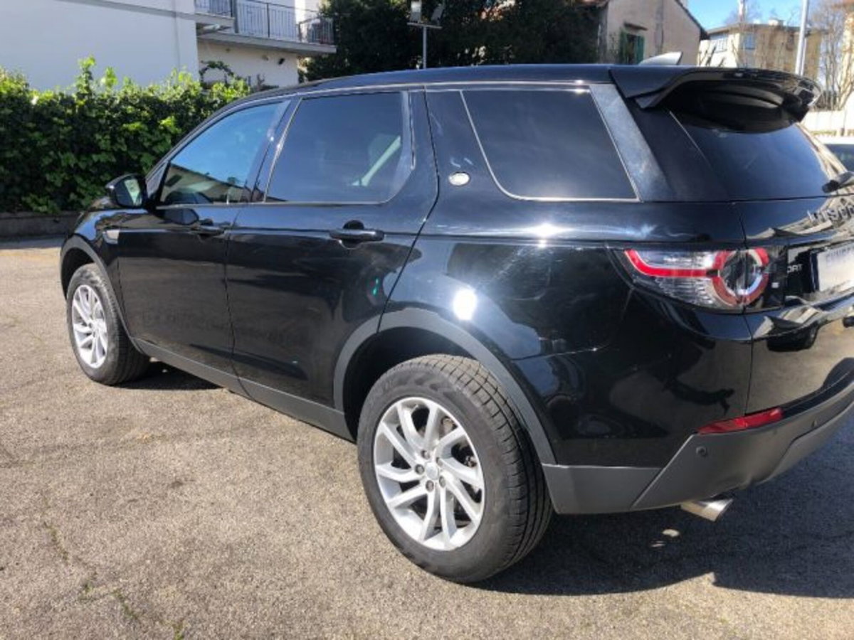Land Rover Discovery Sport 2.0 eD4 150 CV 2WD SE (4)