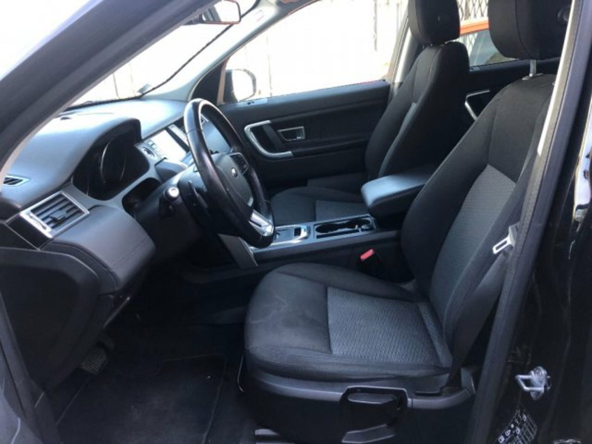 Land Rover Discovery Sport 2.0 eD4 150 CV 2WD SE (9)