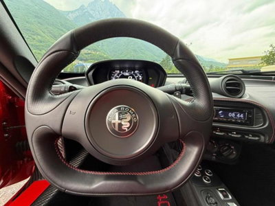 Alfa Romeo 4C Coupé 4C 1750 TBi (10)