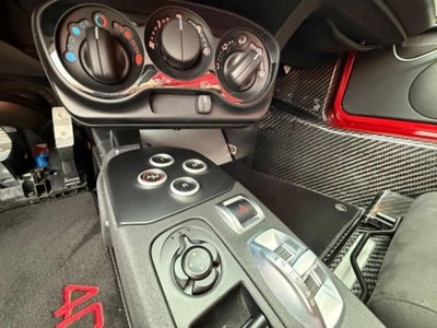 Alfa Romeo 4C Coupé 4C 1750 TBi (19)