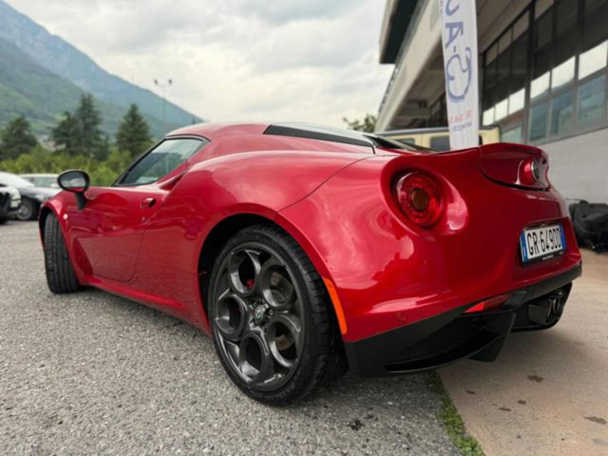 Alfa Romeo 4C Coupé 4C 1750 TBi (3)