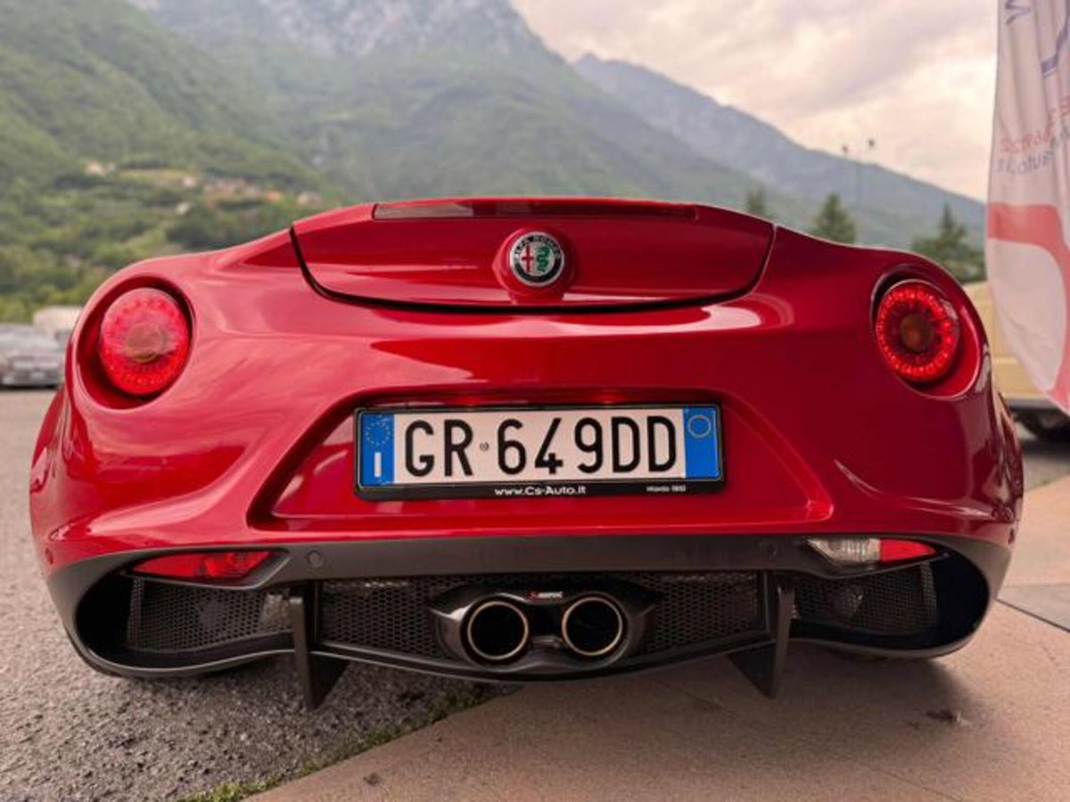 Alfa Romeo 4C Coupé 4C 1750 TBi (5)