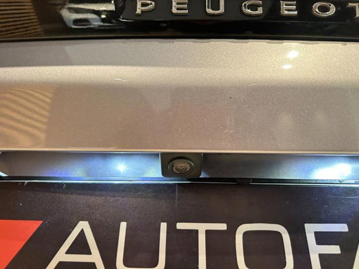 Peugeot 3008 BlueHDi 130 S&S EAT8 Allure Pack (19)