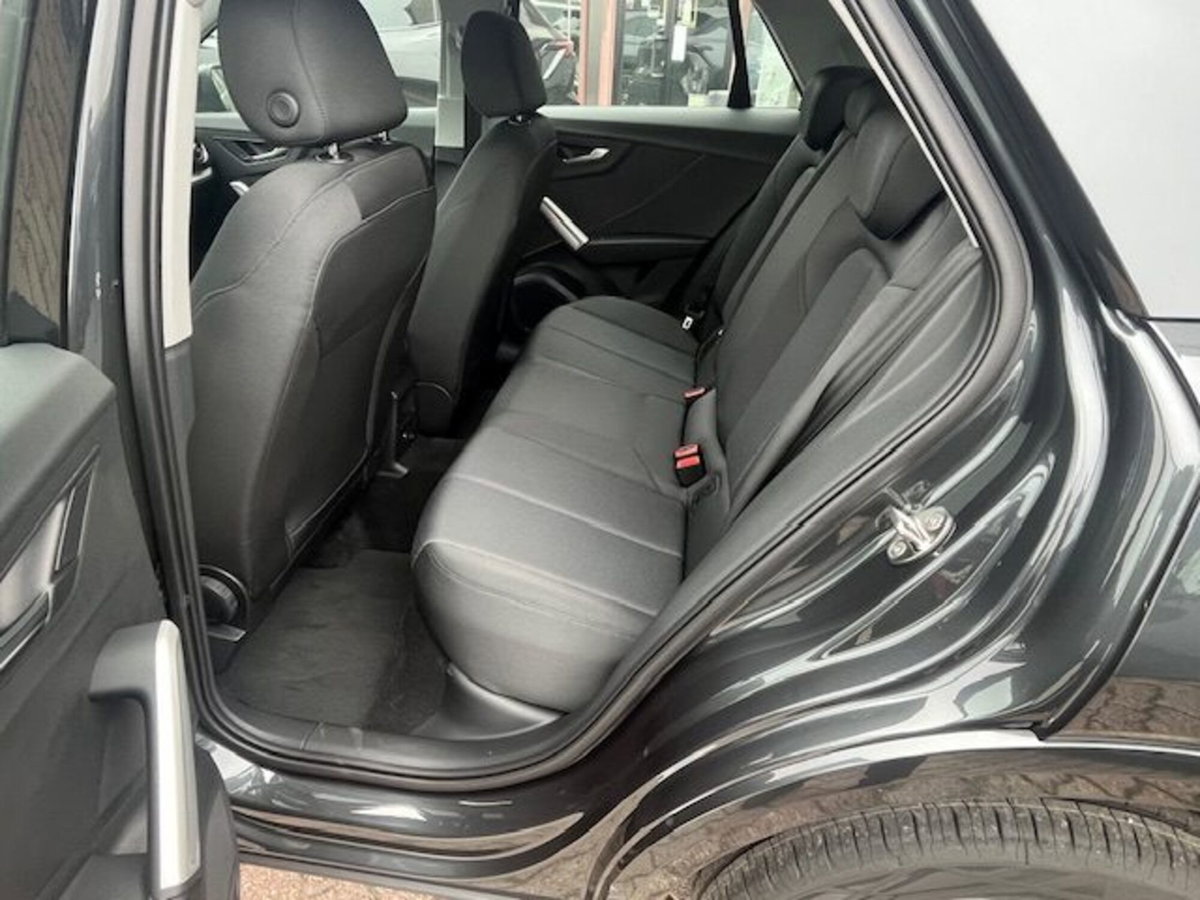 Audi Q2 Q2 35 TDI S tronic Business (10)