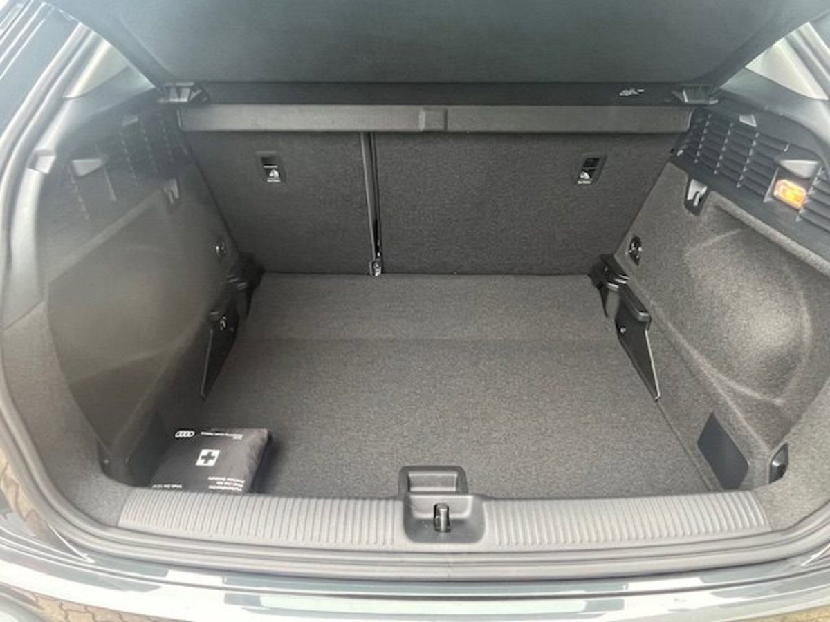 Audi Q2 Q2 35 TDI S tronic Business (11)