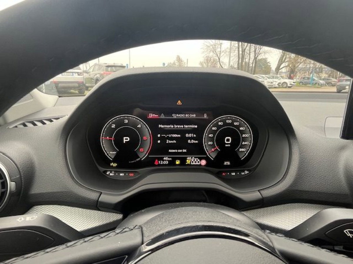 Audi Q2 Q2 35 TDI S tronic Business (13)