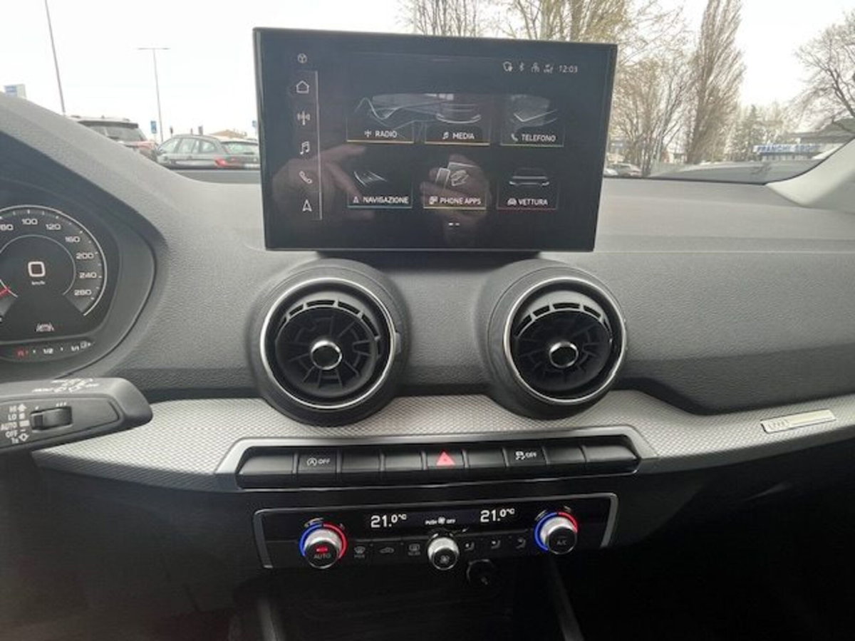 Audi Q2 Q2 35 TDI S tronic Business (14)