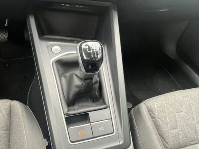 Volkswagen Golf 2.0 TDI SCR Life (13)