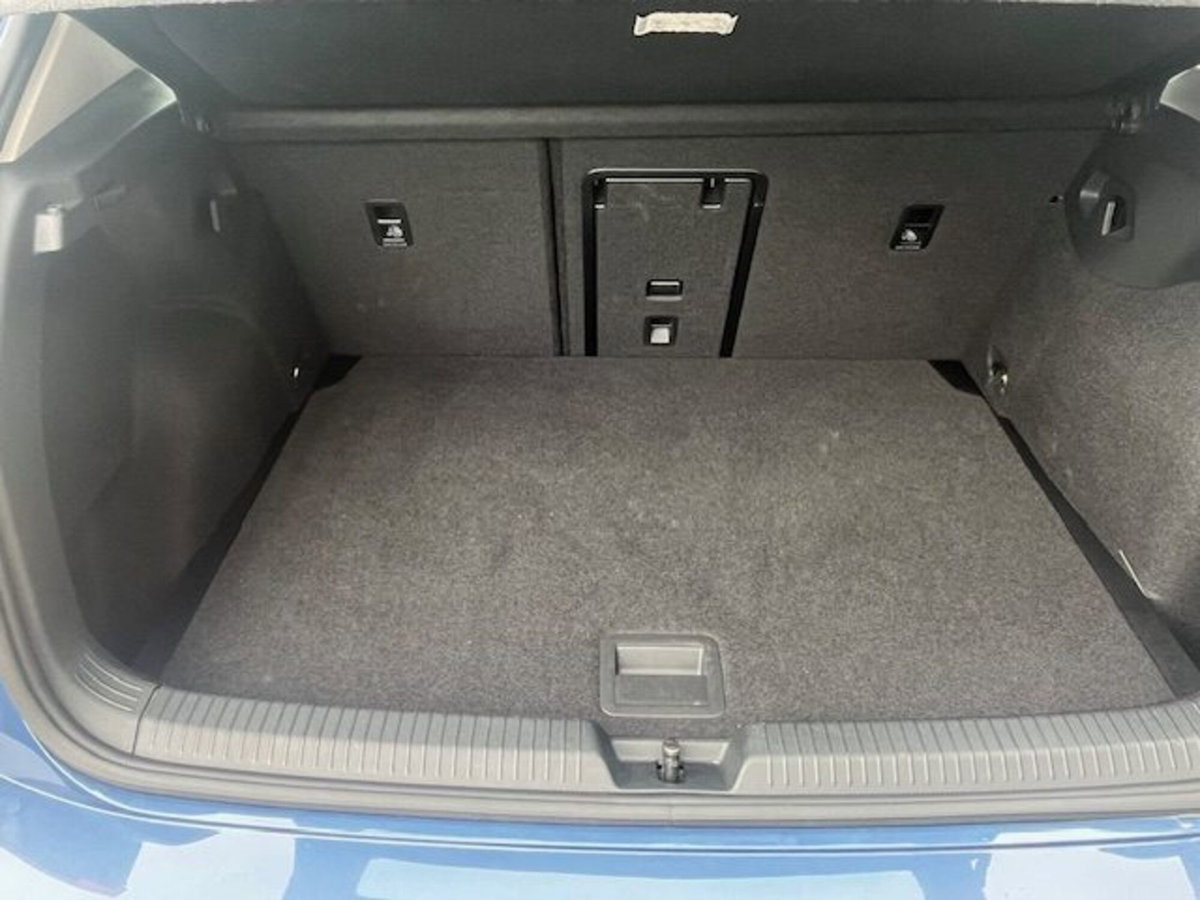 Volkswagen Golf 2.0 TDI SCR Life (7)