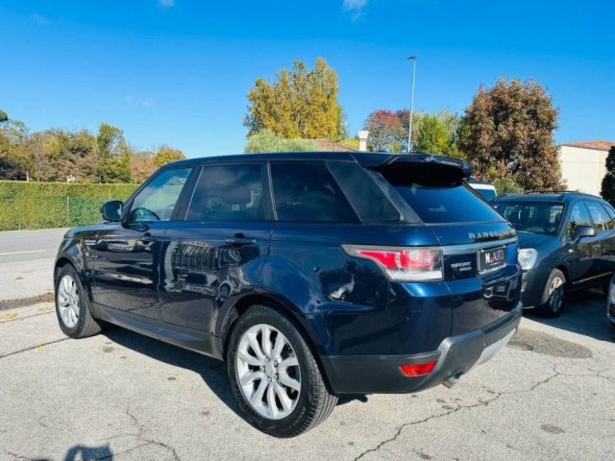 Land Rover Range Rover Sport 3.0 TDV6 HSE Dynamic (2)