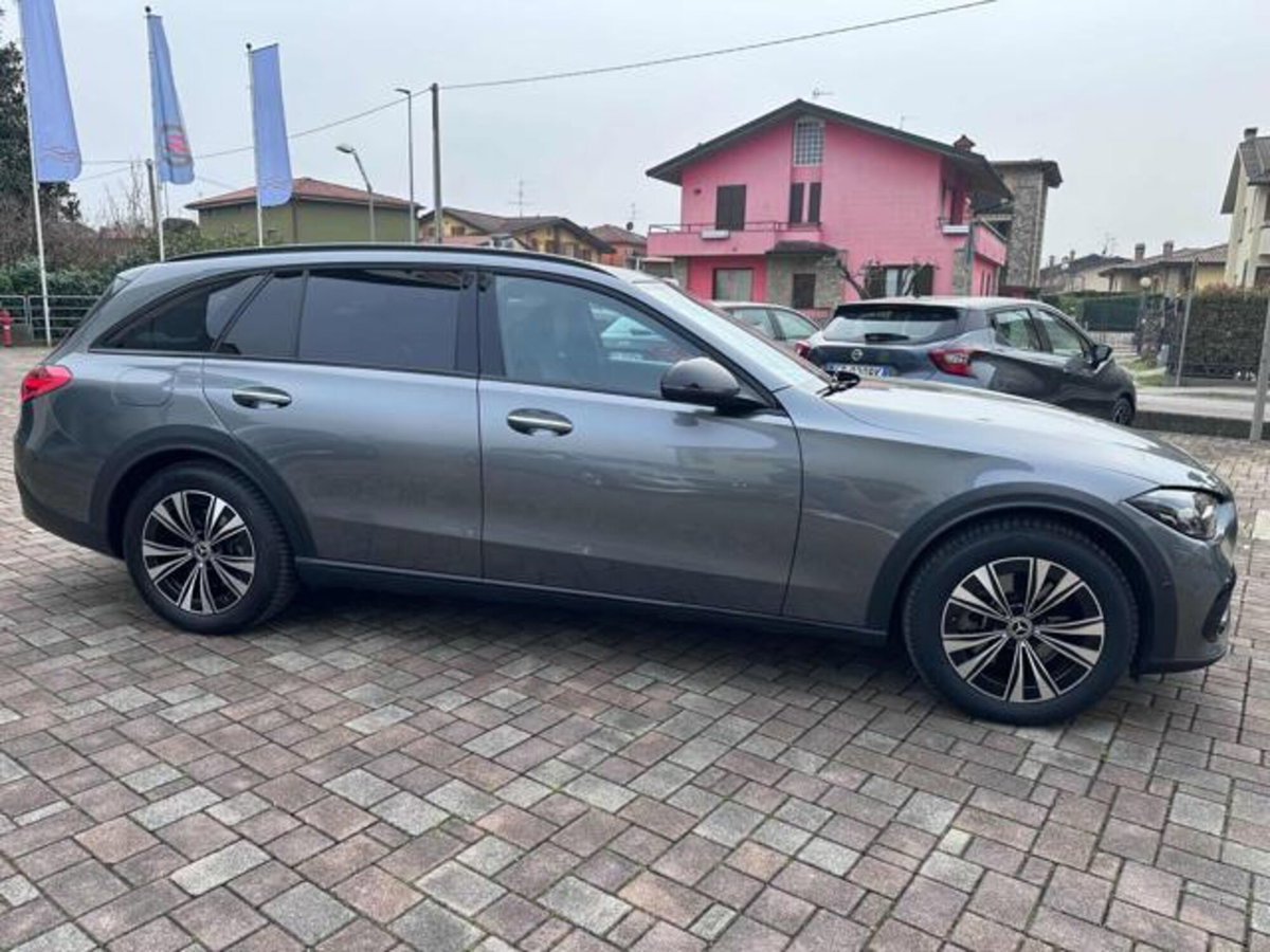 Mercedes-Benz Classe C Station Wagon 220 d Mild hybrid 4Matic Premium Pro All-Terrain (14)