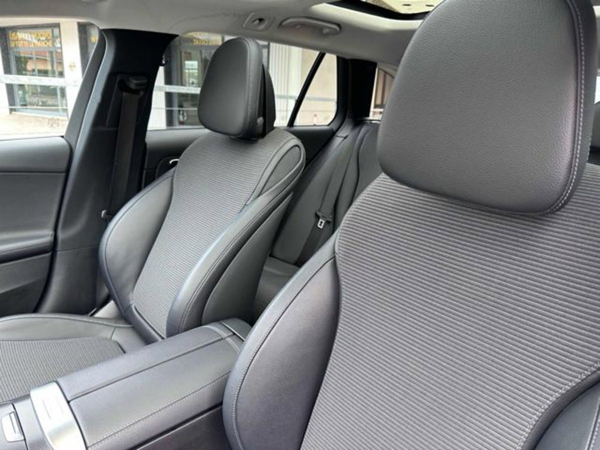 Mercedes-Benz Classe C Station Wagon 220 d Mild hybrid 4Matic Premium Pro All-Terrain (17)
