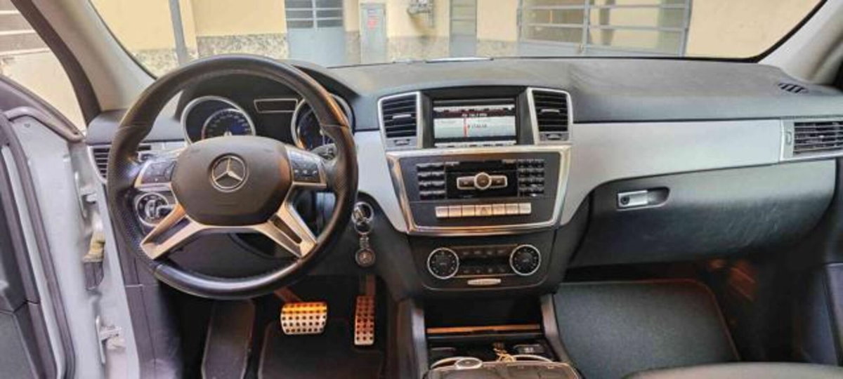 Mercedes-Benz Classe ML 250 BlueTEC 4Matic Sport (8)