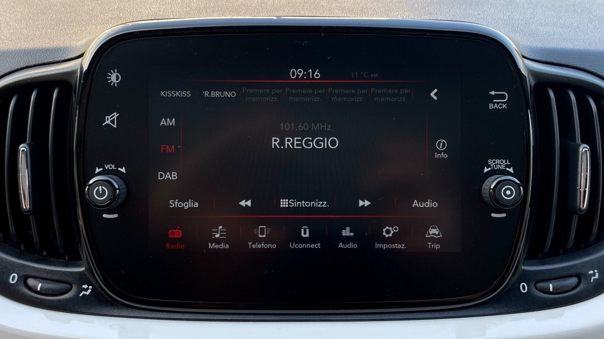 Fiat 500 1.0 Hybrid Dolcevita (16)