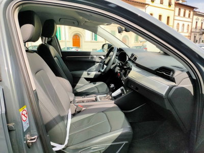 Audi Q3 35 TDI quattro S tronic Business Advanced (19)