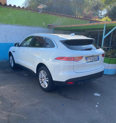 Jaguar F-Pace 2.0 D 180 CV AWD Portfolio (3)