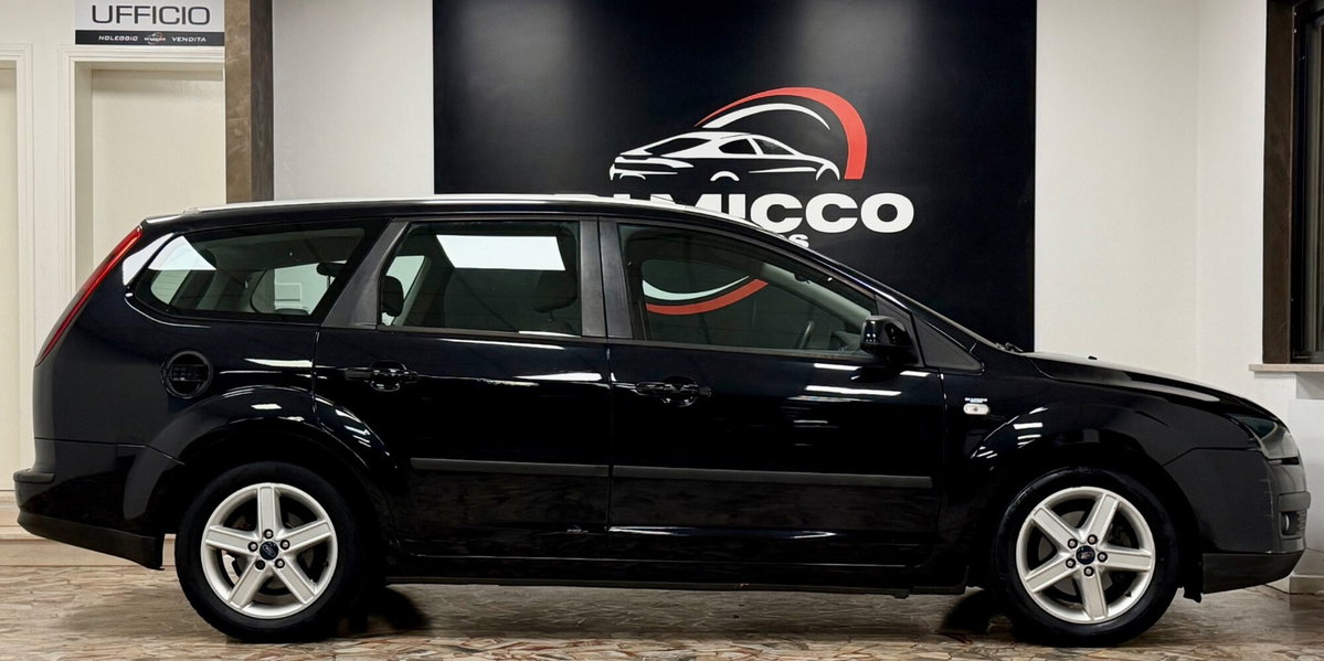 Ford Focus Station Wagon 1.6 TDCi (90CV) S.W. (4)