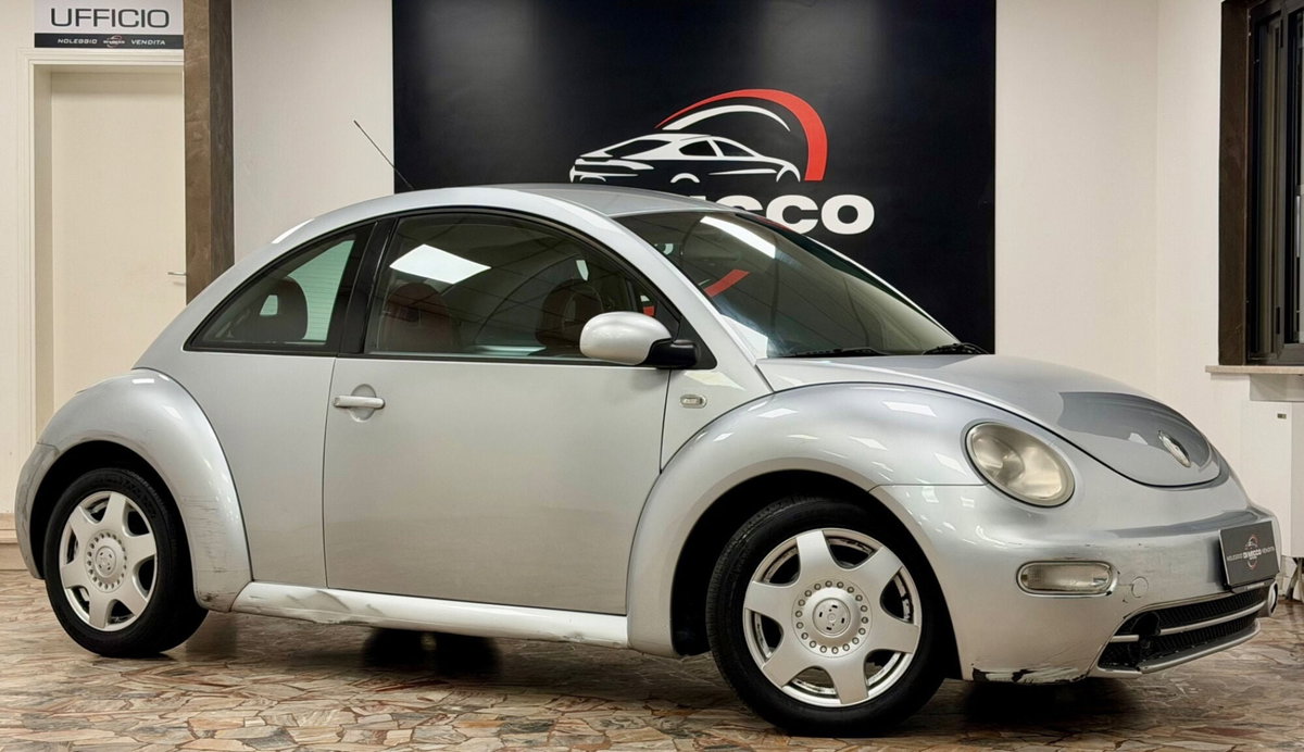 Volkswagen New Beetle TDI 101CV (3)