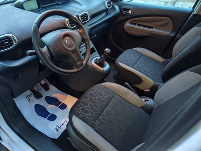 Citroen C3 Picasso 1.6 HDi 90 Seduction (12)